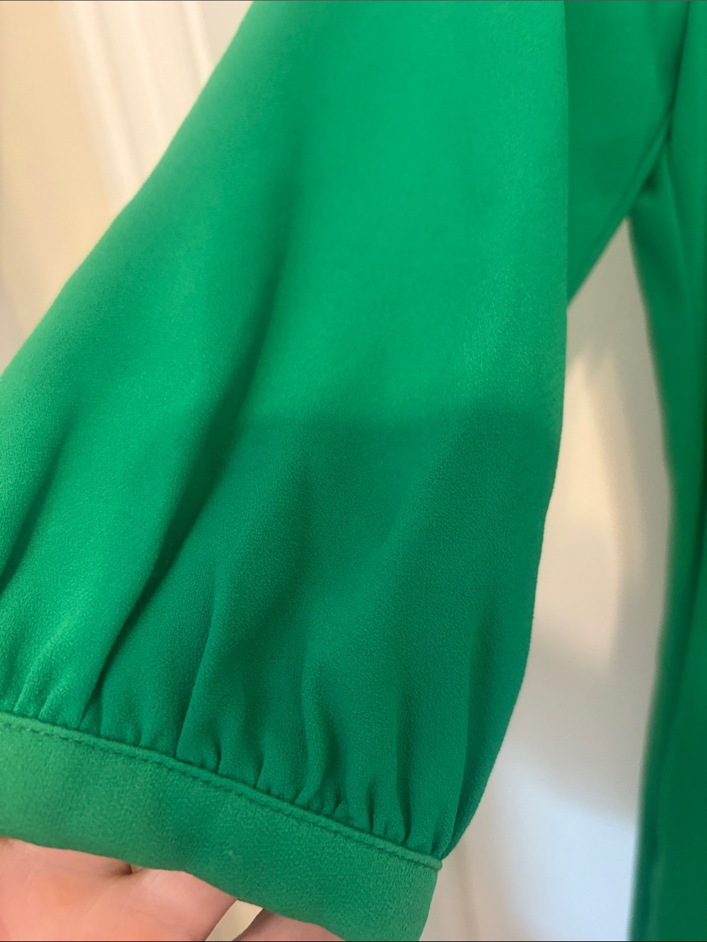 Trina Turk Kelly Green Long Sleeve Shift Dress - Picture 3 of 5